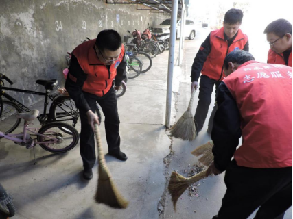 做永不生锈的螺丝钉 书写新时代“雷锋故事”2537.png