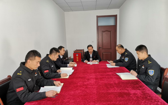 安丘守押大队党支部组织召开2022年度组织生活会和民主评议党员大会96.png